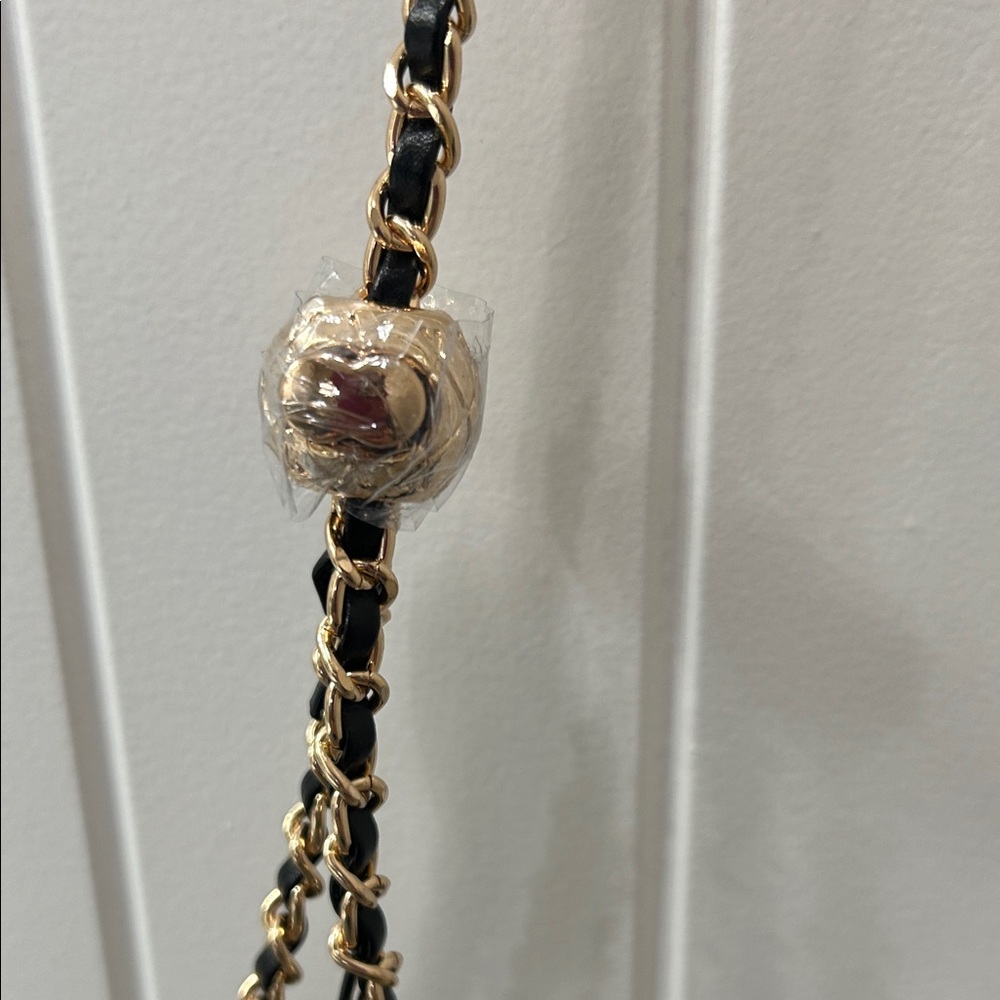 Chanel Black Crossbody Bag with Gold and Black unbranded adjustable chain. - Picture 3 of 9